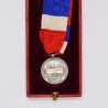 Médaille du commerce et de l’industrie, dans sa boite d’origine.