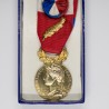 Médaille du mérite du travail, grade or.