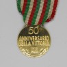 Italie Médaille miniature commémorative de l’anniversaire de la victoire en or.