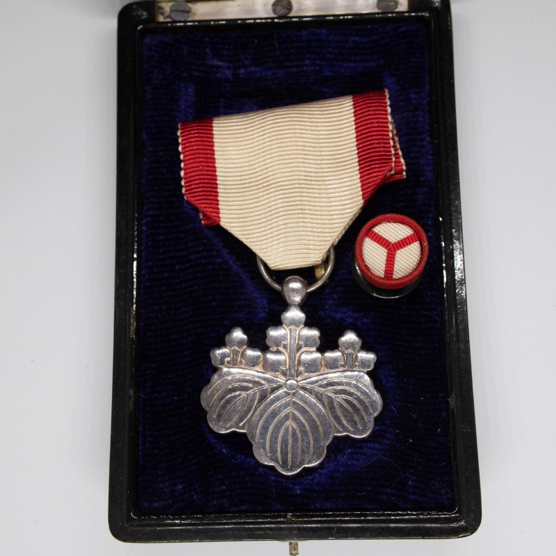 Japon. Médaille japonaise de l’ordre du Soleil Levant. Japon. Médaille japonaise de l’ordre du Soleil Levant.