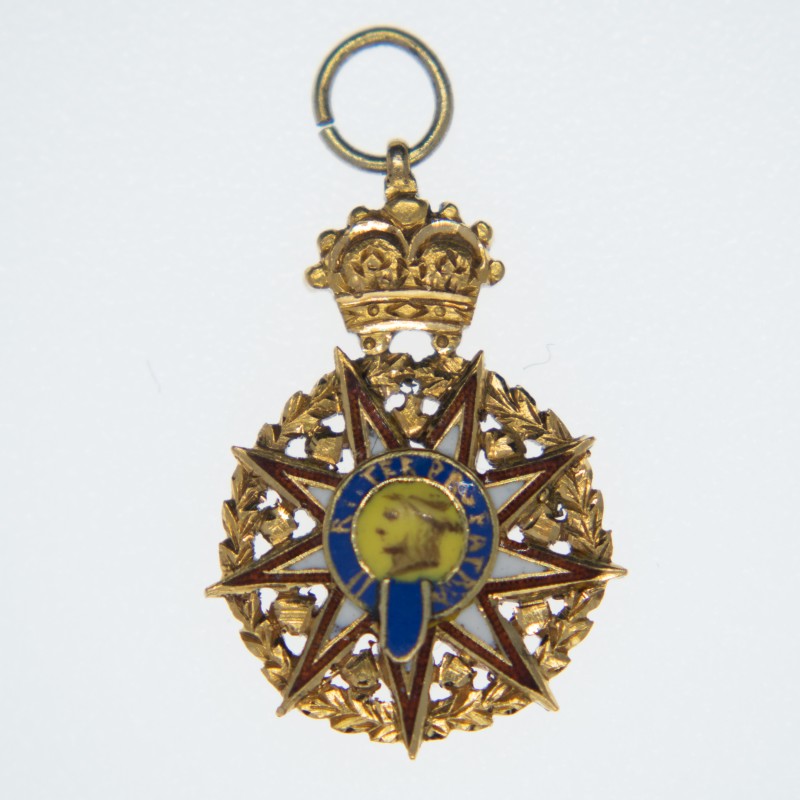 Rare médaille en or de la Société Générale des Guerres Coloniales.