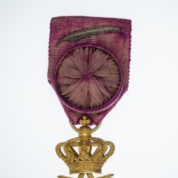 Médaille d’officier de l’ordre de Léopold à titre militaire en Or