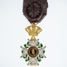 BELGIQUE  Rare médaille d’officier de l’ordre de Léopold en Or.