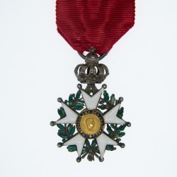 Médaille en demie-taille de l’ordre de la légion d’honneur d’époque second empire.