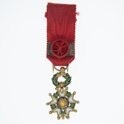 Médaille miniature de commandeur de l’ordre de la légion d’honneur.