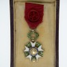 Belle médaille d’officier de la légion d’honneur d’époque 3eme République, en réduction.