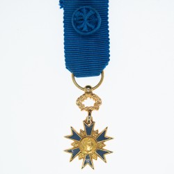 Médaille d’officier de...